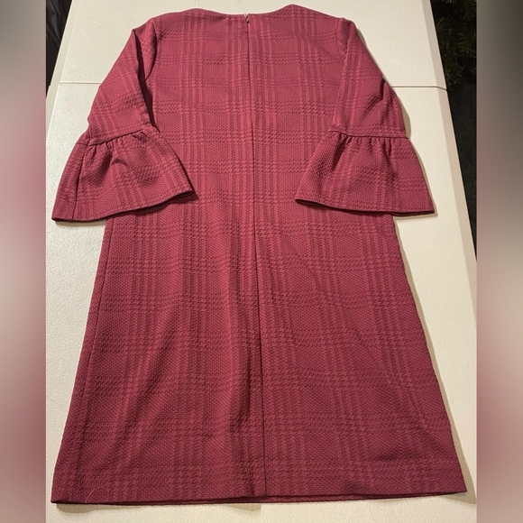 Banana Republic Maroon Plaid Texture Shift Dress Bell Sleeves Women's XS EUC - Picture 2 of 5